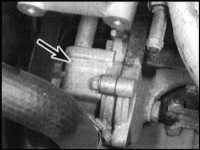 6.6 Снятие и установка на место водяного насоса