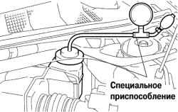 6.7.3 Прокачка модулятора давления системы ABS/VSC